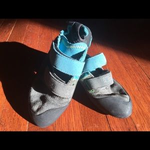 5.10 Rogue Rock Climbing Shoes (36EU or 4.5 Men)